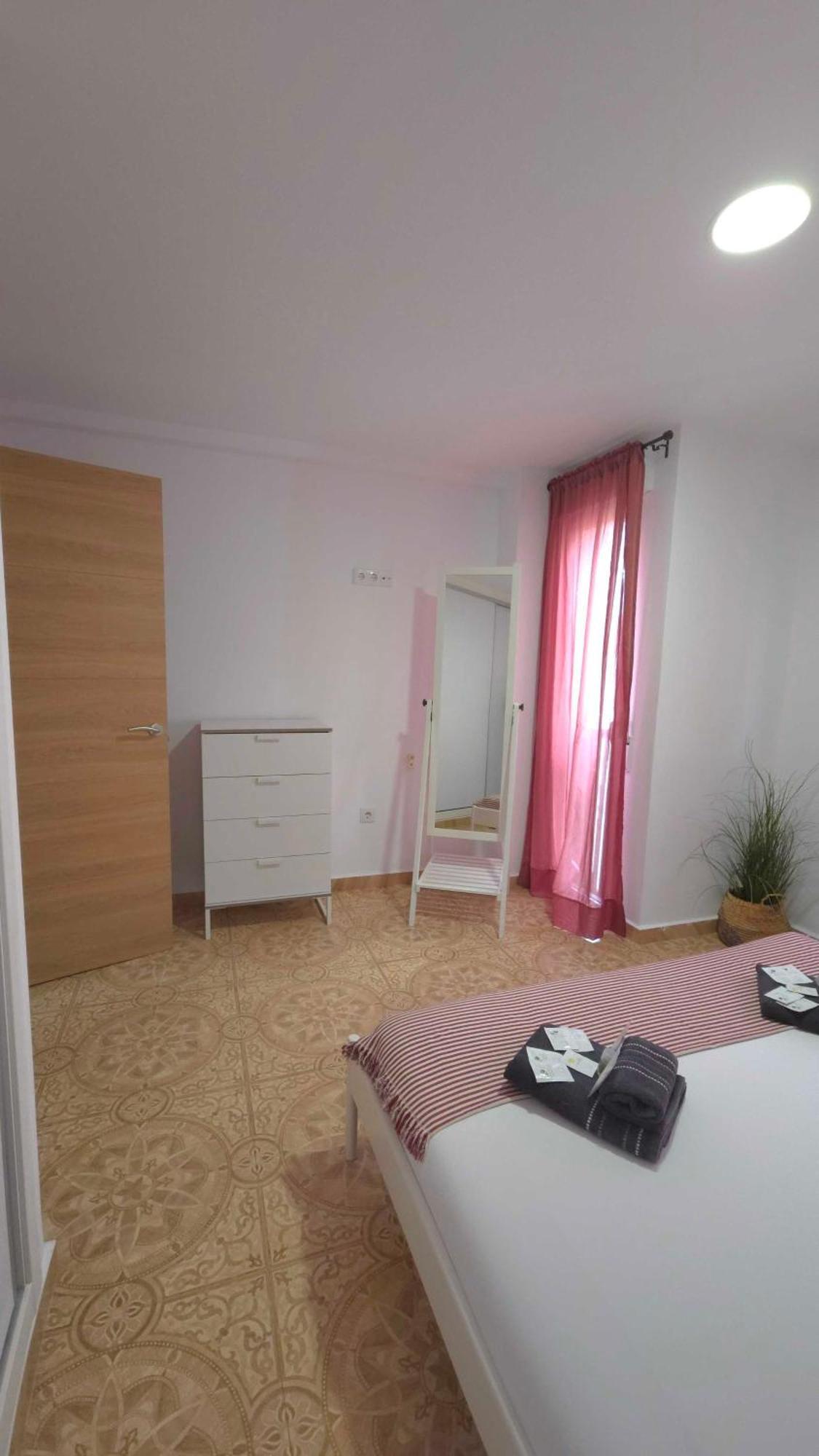 Suncastle Apartamentos Alicante -With Sunny Rooftop Terrace And Barbecue Buitenkant foto