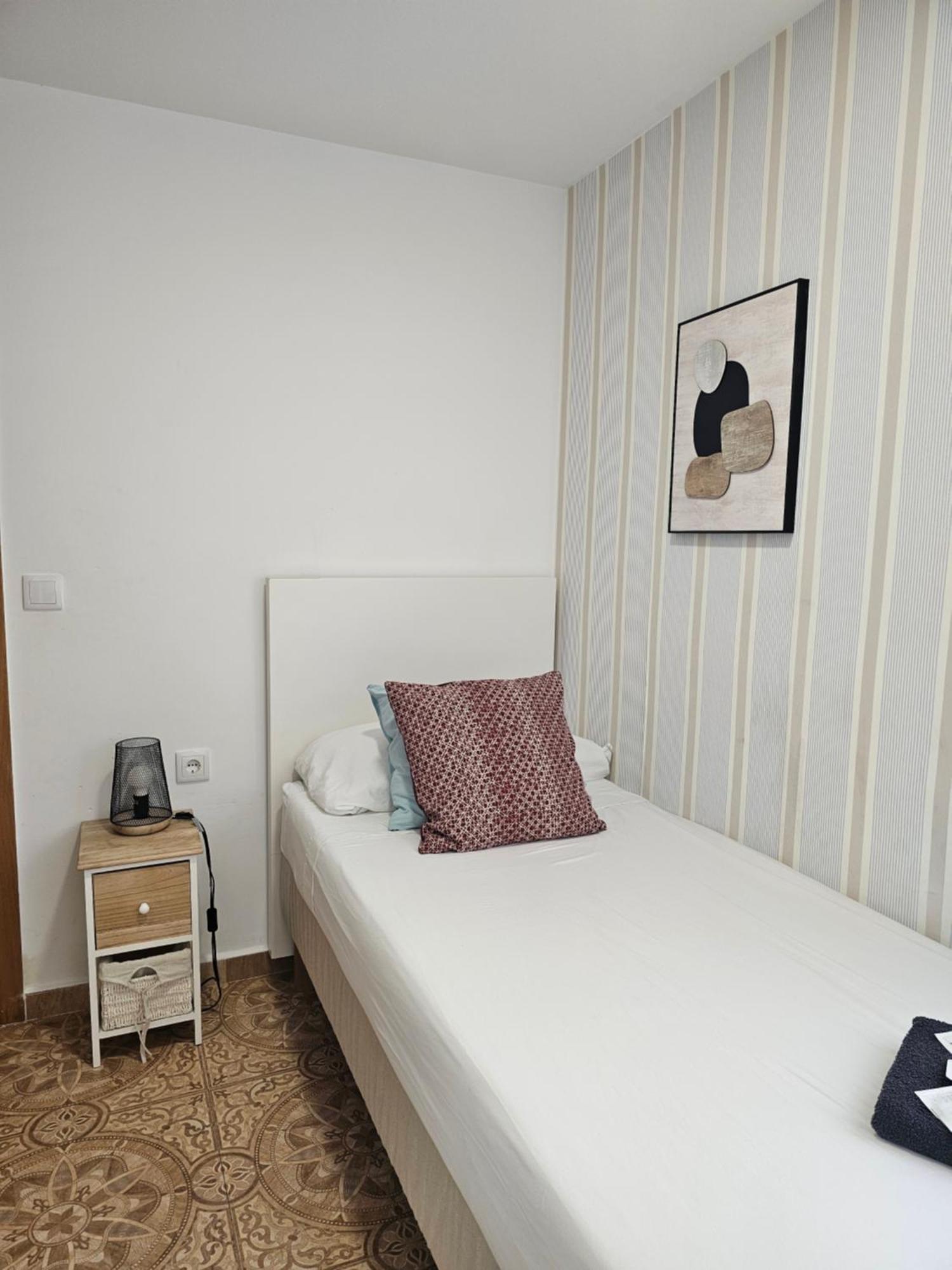 Suncastle Apartamentos Alicante -With Sunny Rooftop Terrace And Barbecue Buitenkant foto